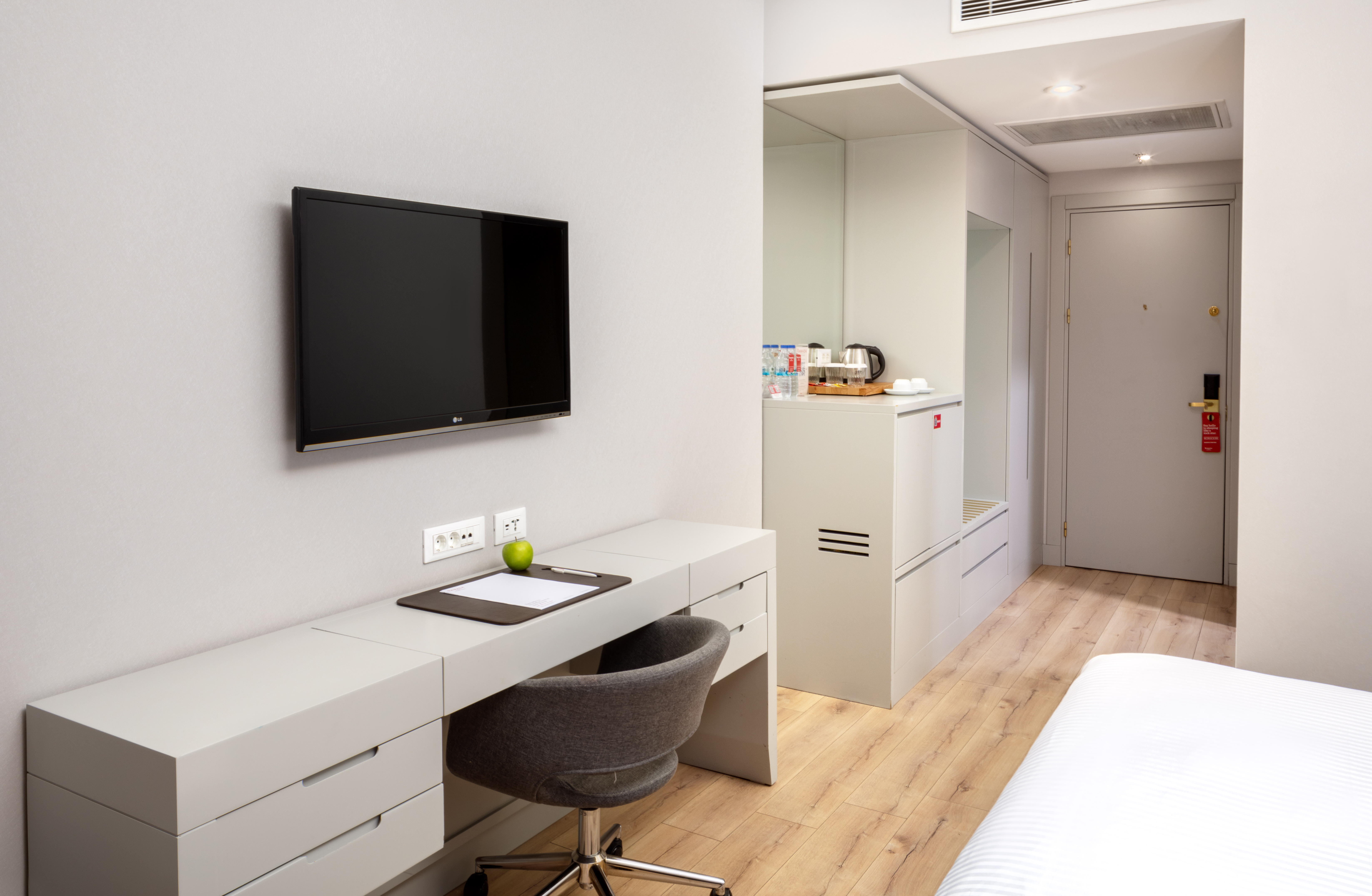 Guest room at the Ramada Plaza by Wyndham Istanbul Atakoy in Istanbul, Other than US/Canada